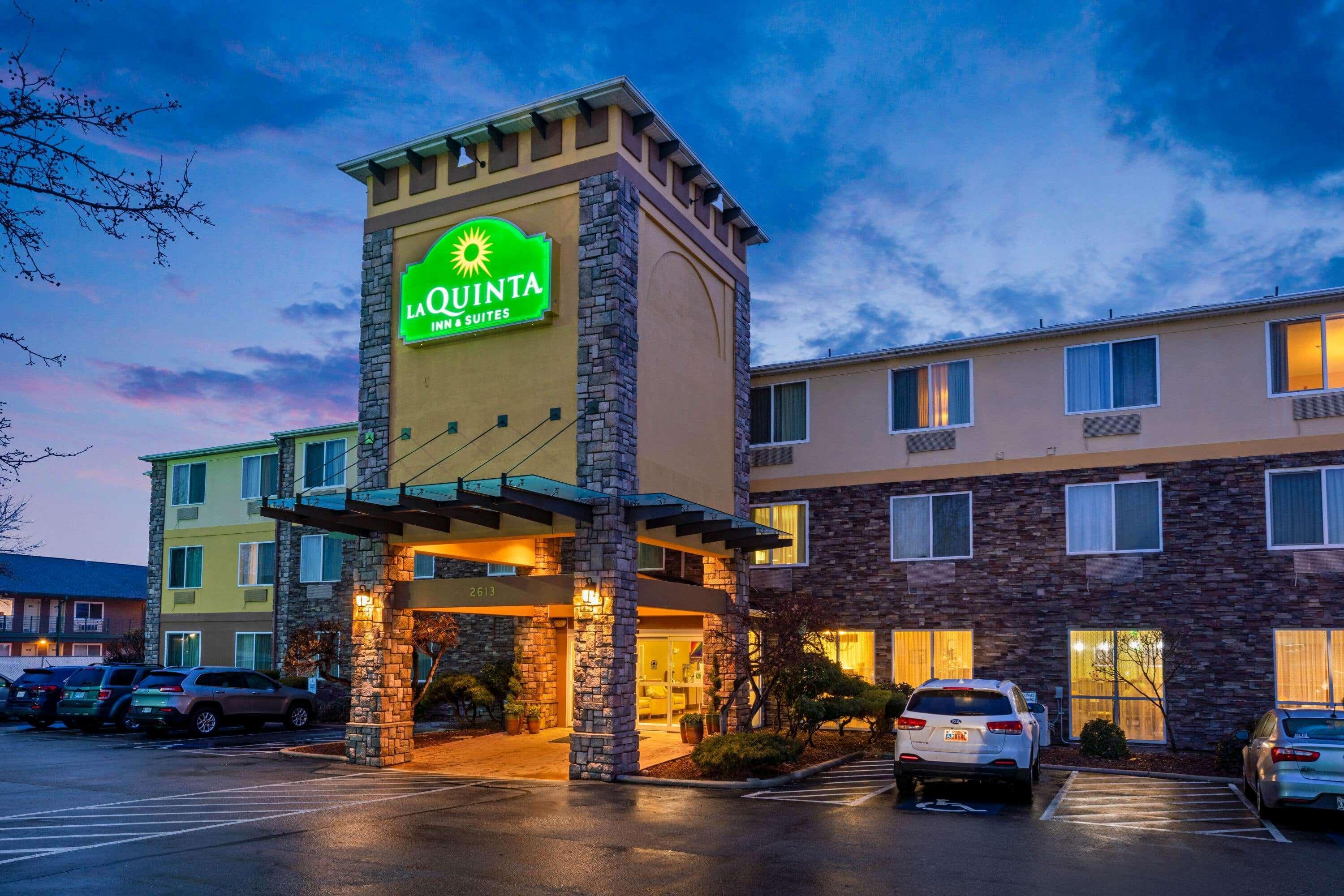 Hotel La Quinta By Wyndham Airport